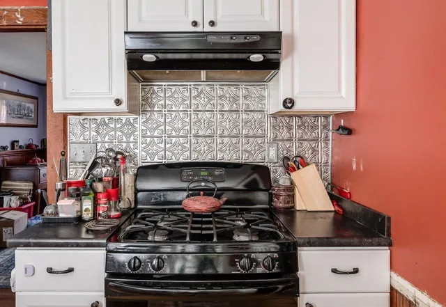 $425,000 | 53 Winter Street, Exeter, NH 03833