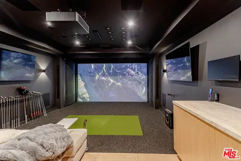 $8,670,000 | 116 South Gretna Green Way, Los Angeles, CA 90049