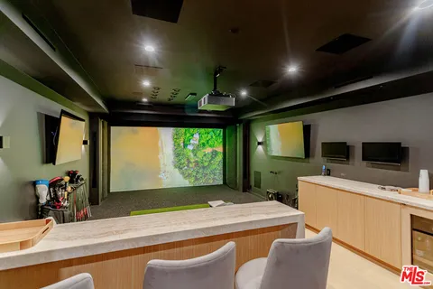 $8,670,000 | 116 South Gretna Green Way, Los Angeles, CA 90049