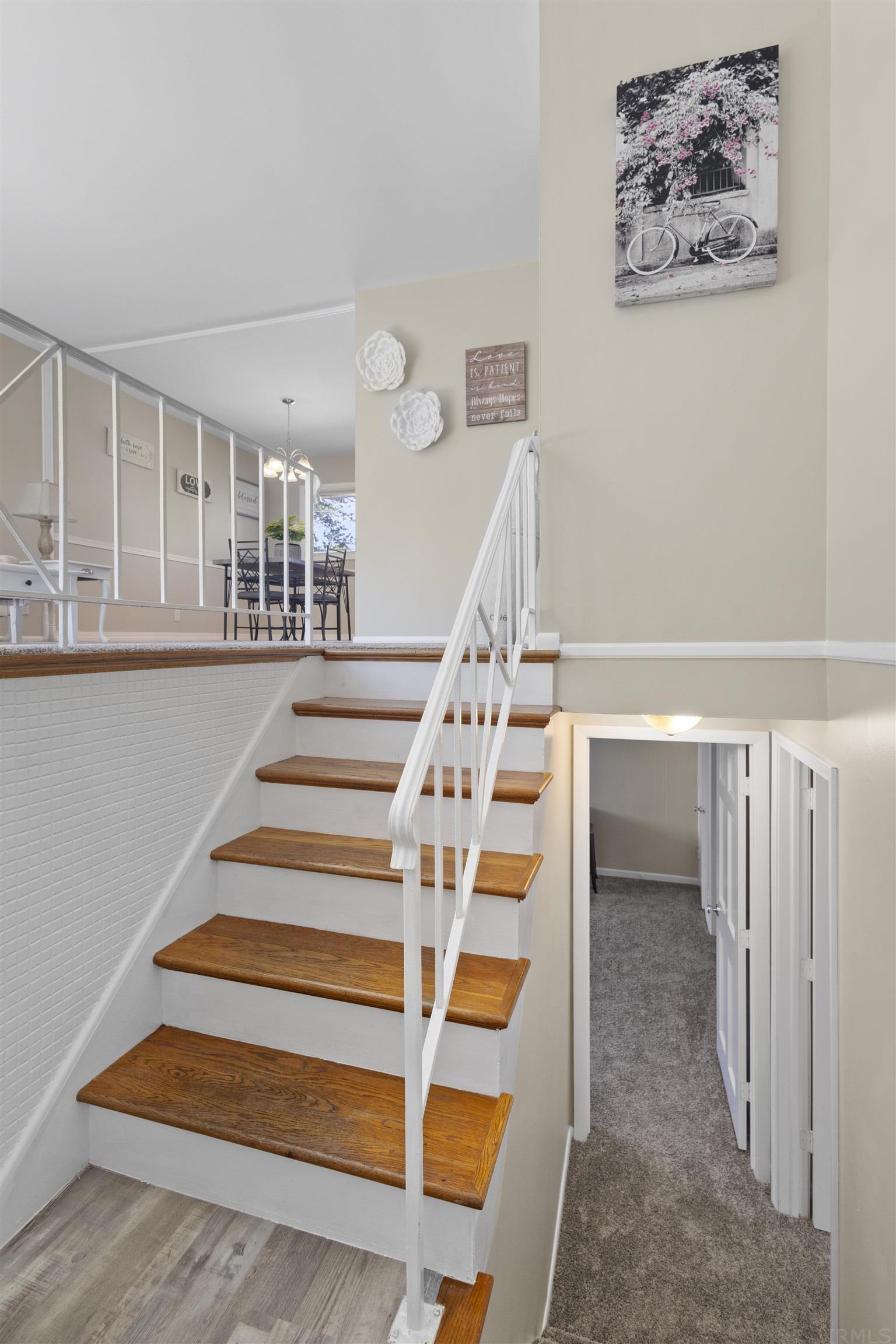 1229 Cinnamon Road Fort Wayne, IN 46825 - Photo 2 of 25 Gallery Image 2