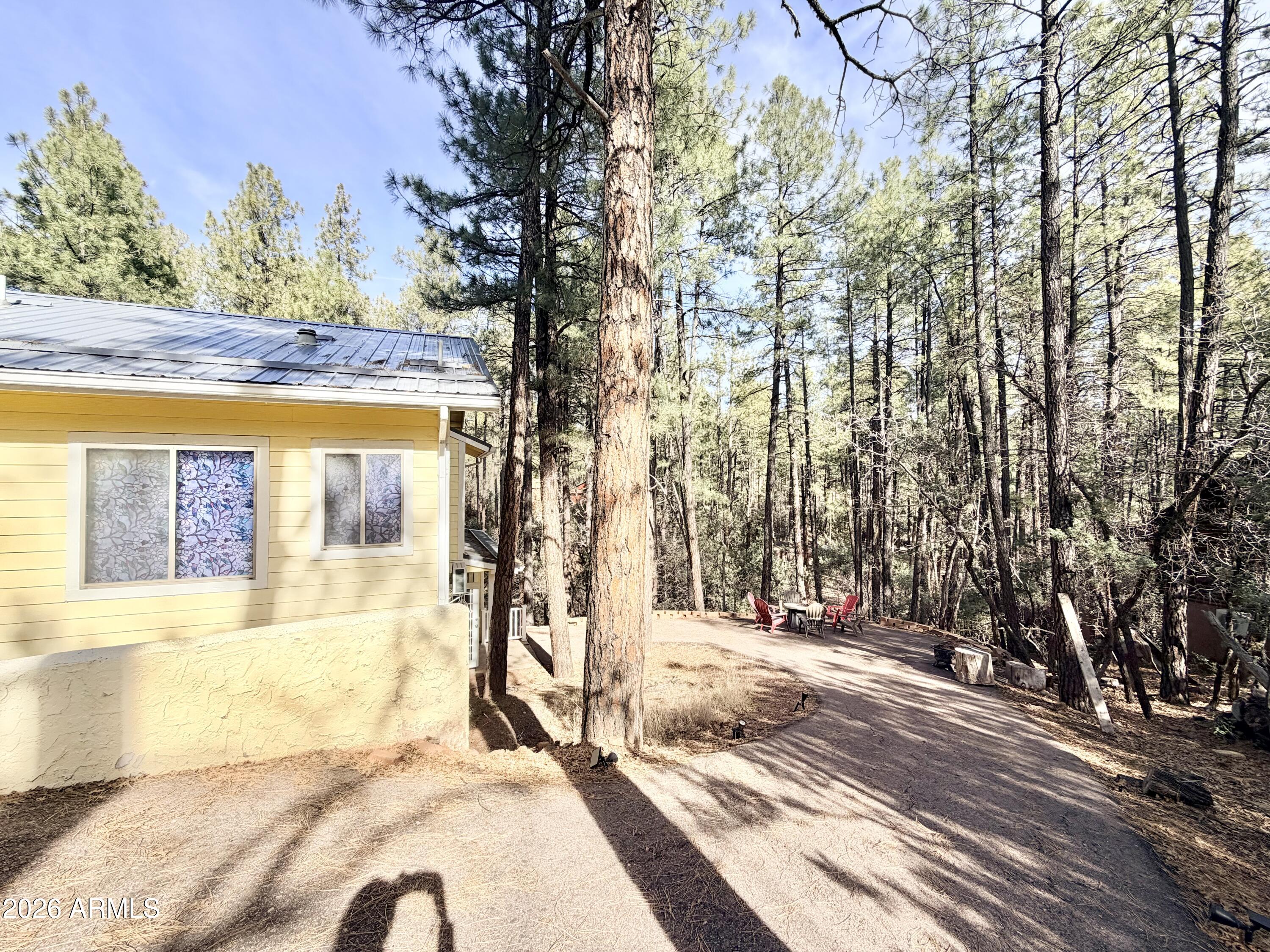 6870 Robbin Lane Pine, AZ 85544 - Photo 36 of 38 a view of outdoor space with street view