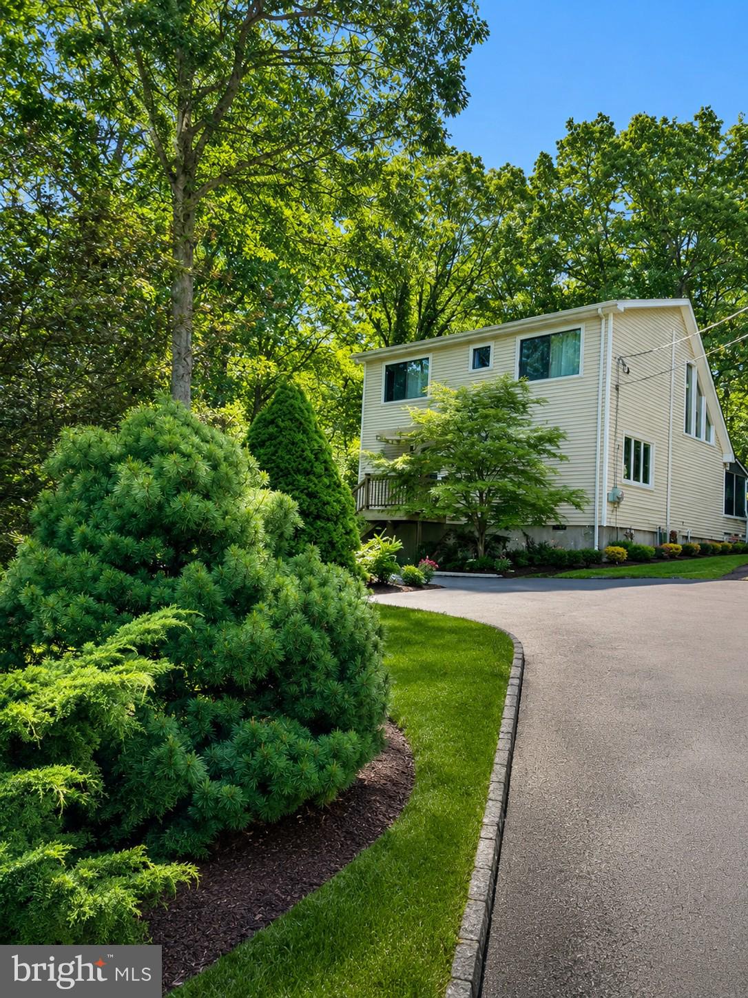 100 Rimrock Lane Hawley, PA 18428 - Photo 1 of 20