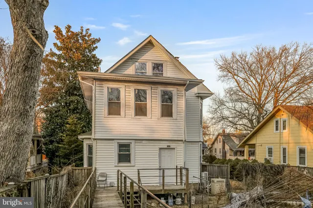 $765,000 | 1811 Lawrence Street Northeast, Washington, DC 20018