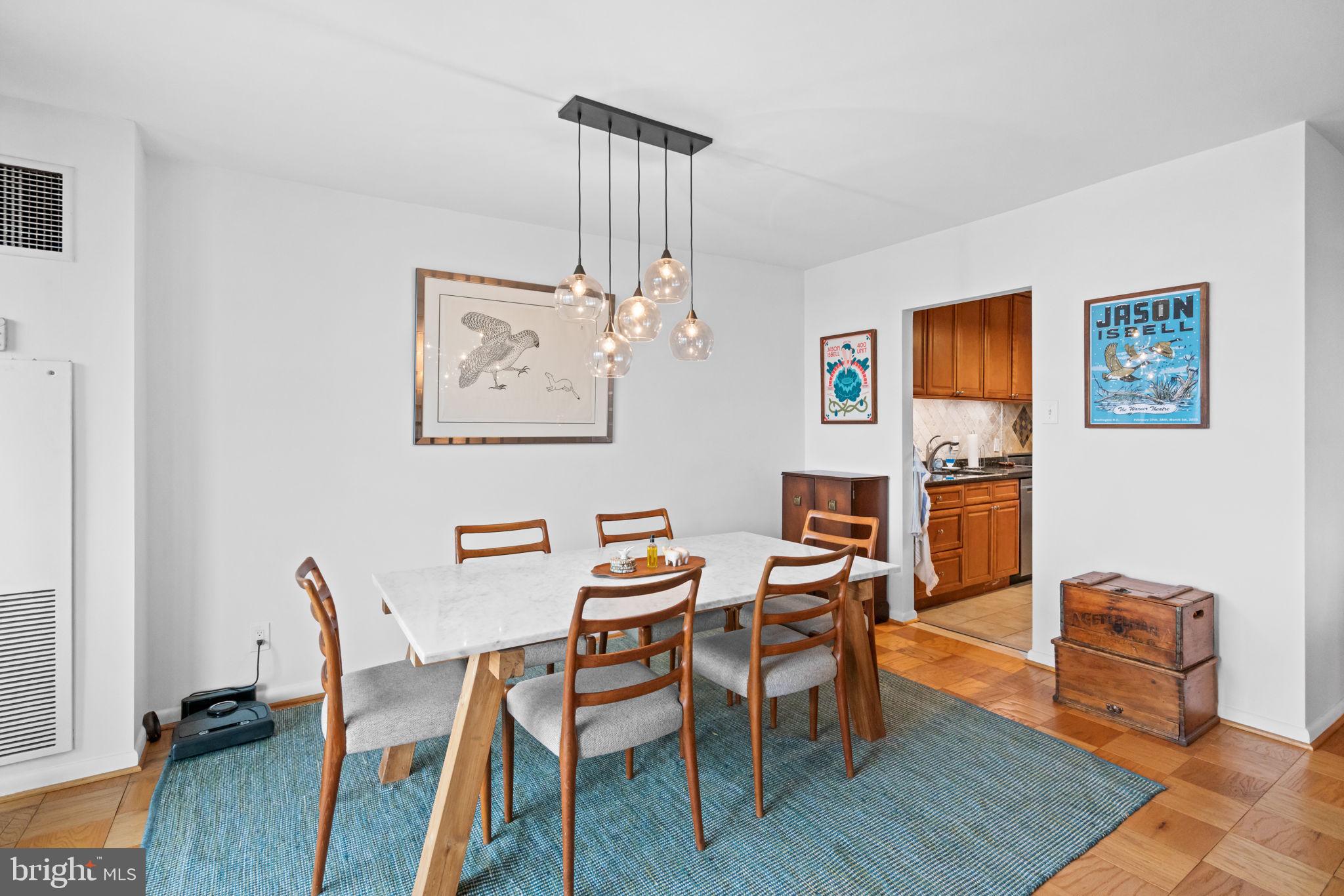 5101 River Road, Unit 901 Bethesda, MD 20816 - Photo 7 of 32