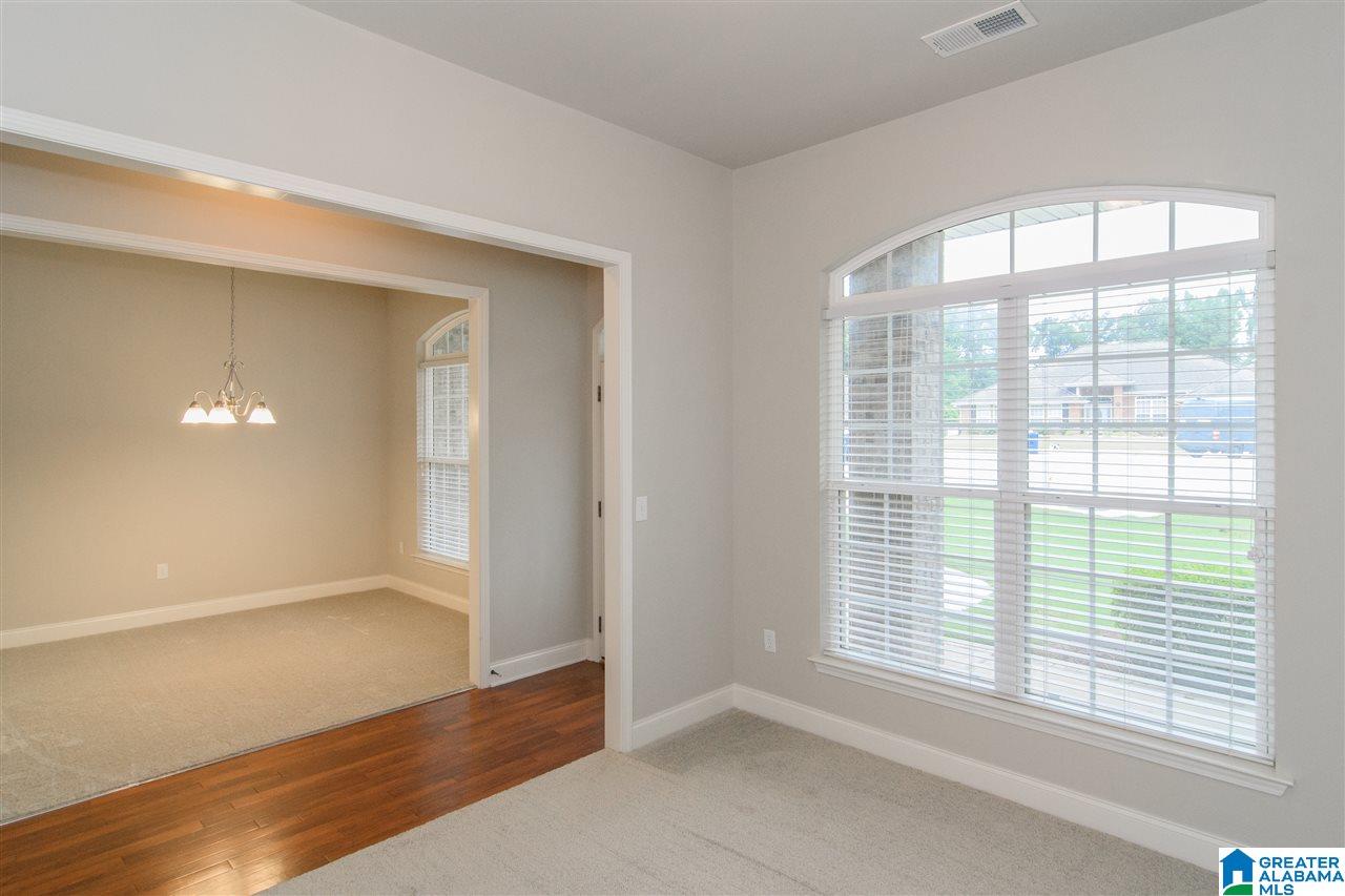 205 Cedar Meadow Parkway Alabaster, AL 35114 - Photo 9 of 36