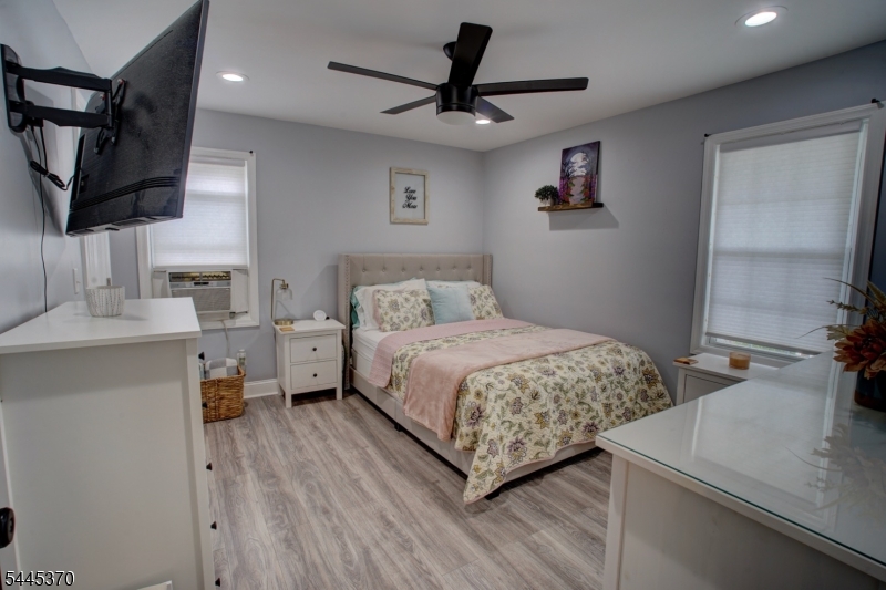 6 Grove Street Bloomfield, NJ 07003 - Photo 14 of 24