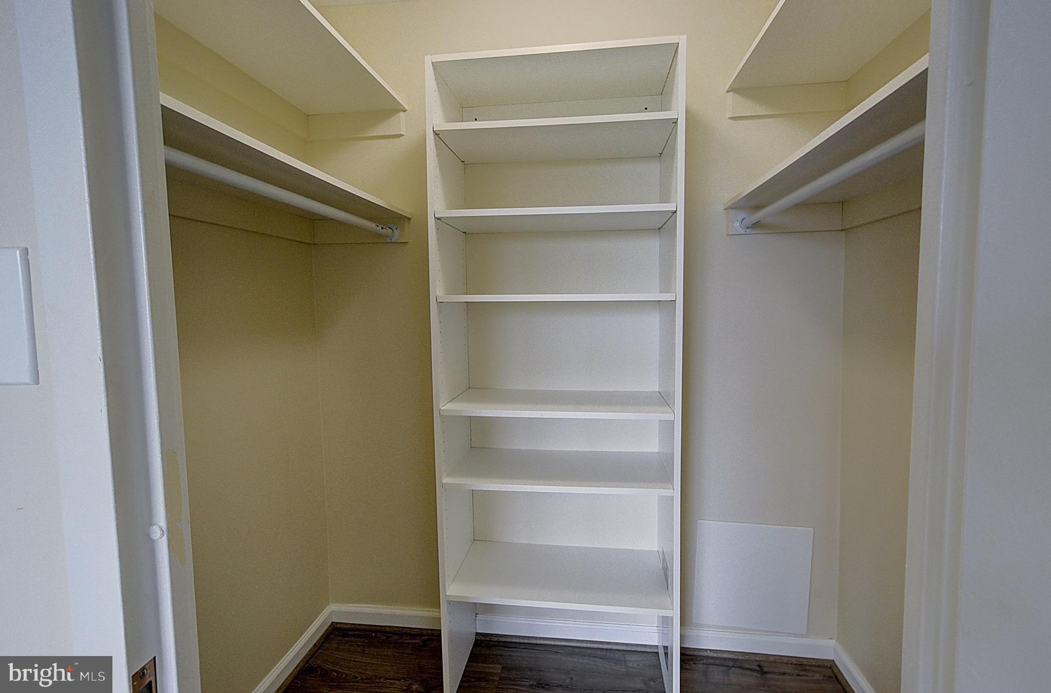 5225 Pooks Hill Road, Unit 1511N Bethesda, MD 20814 - Photo 9 of 33