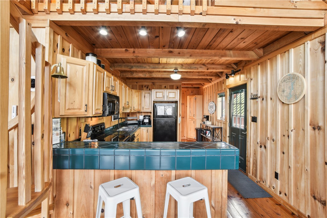 152 Harbour Point Six Mile, SC 29682 - Photo 14 of 44