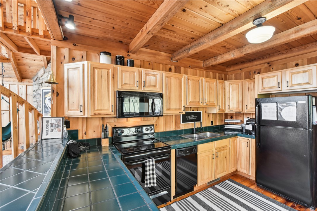 152 Harbour Point Six Mile, SC 29682 - Photo 17 of 44