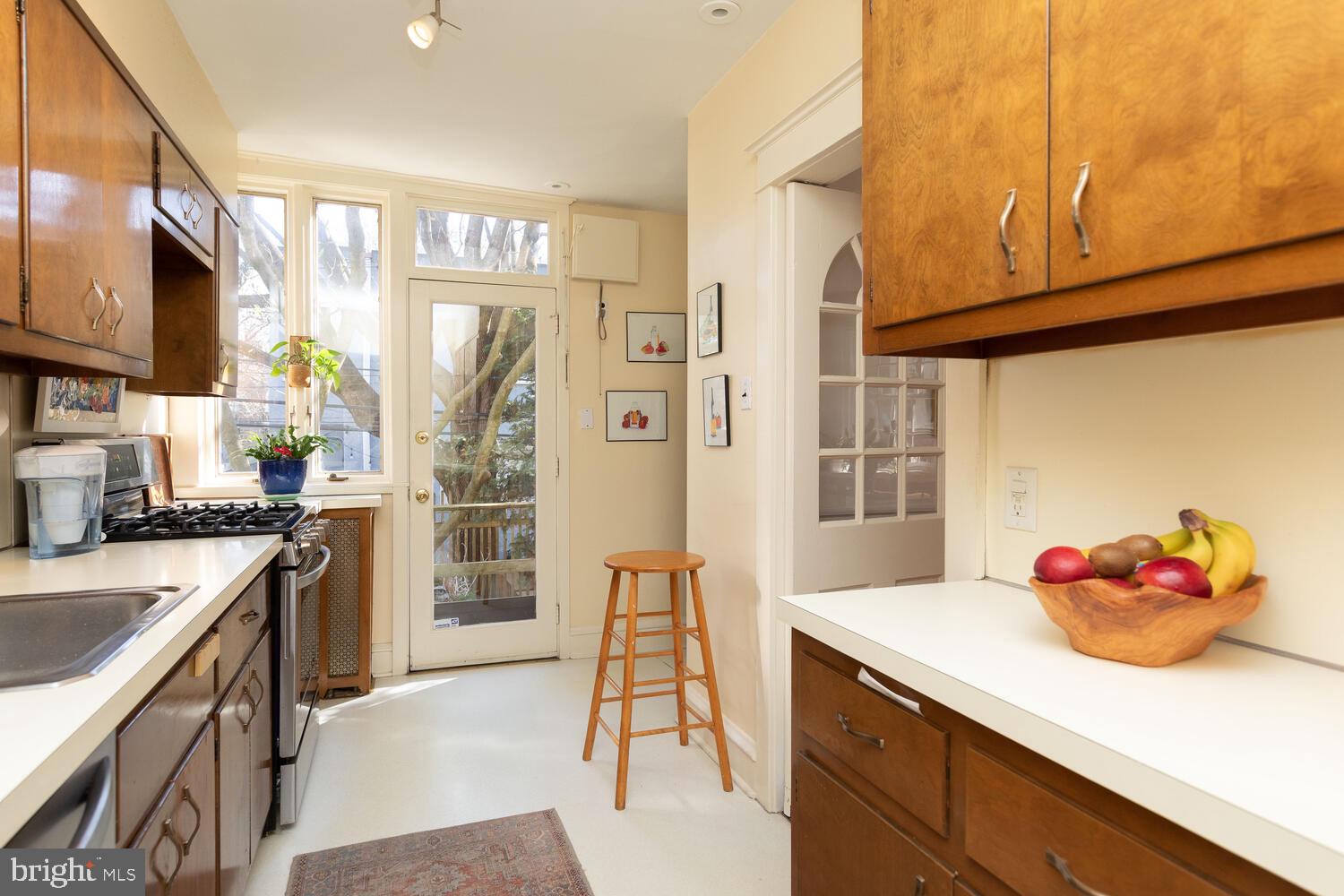 314 Wellesley Road Philadelphia, PA 19119 - Photo 12 of 38 Gallery Image 12