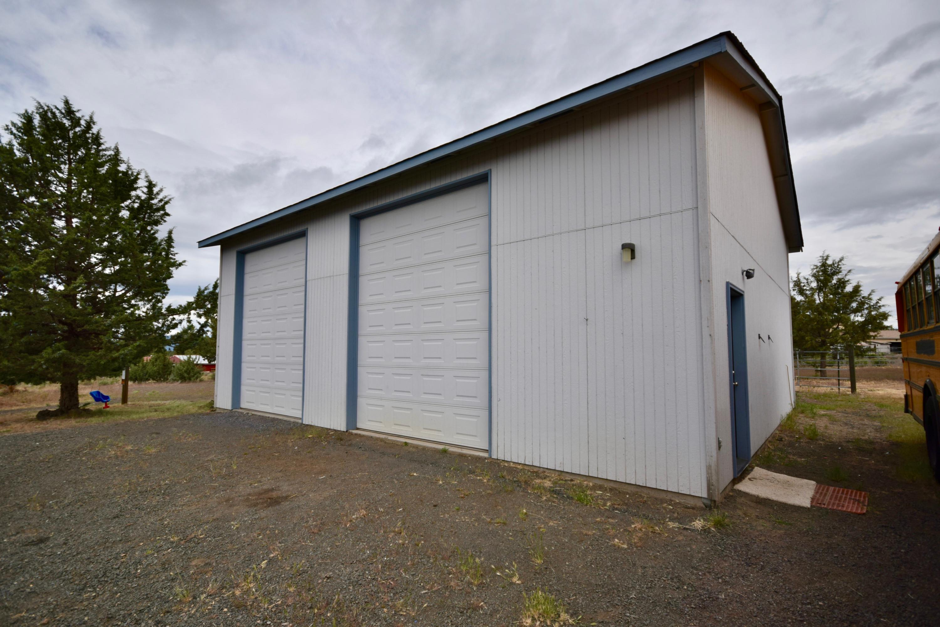 7270 Southwest Shad Road Terrebonne, OR 97760 - Photo 4 of 25 DSC_0326
