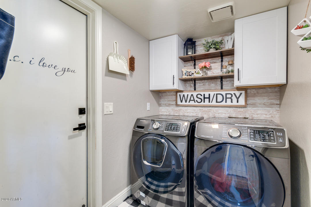 2910 East Frye Road Phoenix, AZ 85048 - Photo 14 of 31 Laundry