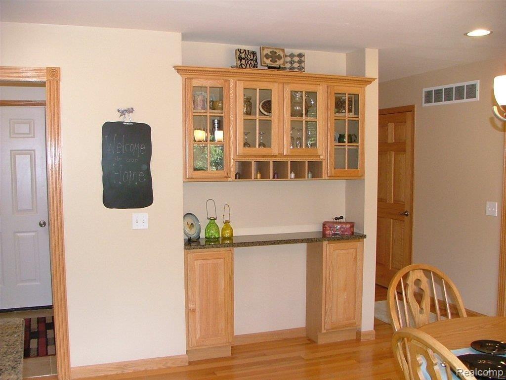 7439 Faussett Road Fenton, MI 48430 - Photo 12 of 21 Built in Hutch