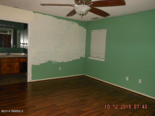 705 State Rd S-7-721 Beaufort, SC 29906 - Photo 8 of 11 DSCN7863