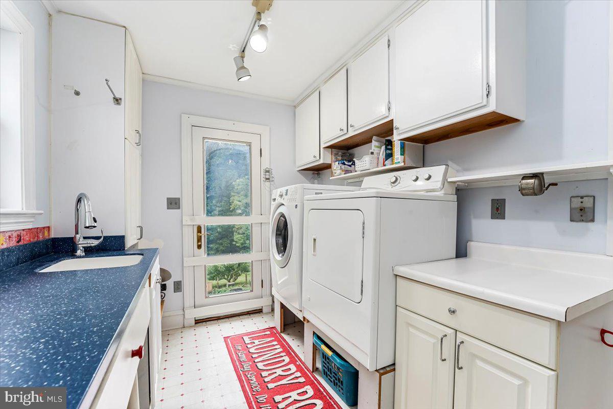 21 Church Road Media, PA 19063 - Photo 17 of 36 Laundry room