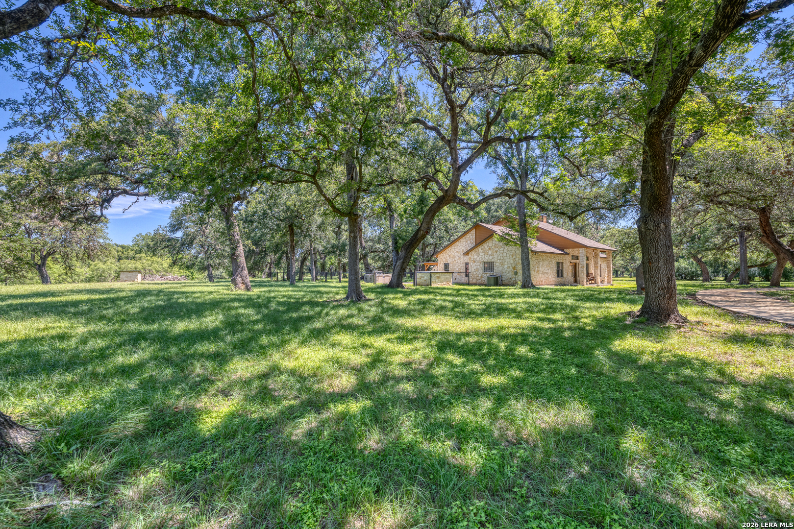 382 ARBOLES Court Concan, TX 78838 - Photo 14 of 64