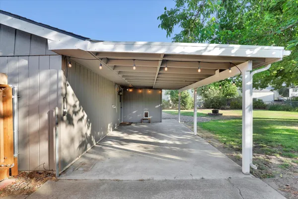 $399,900 | 6817 North Standard Street, Spokane, WA 99208