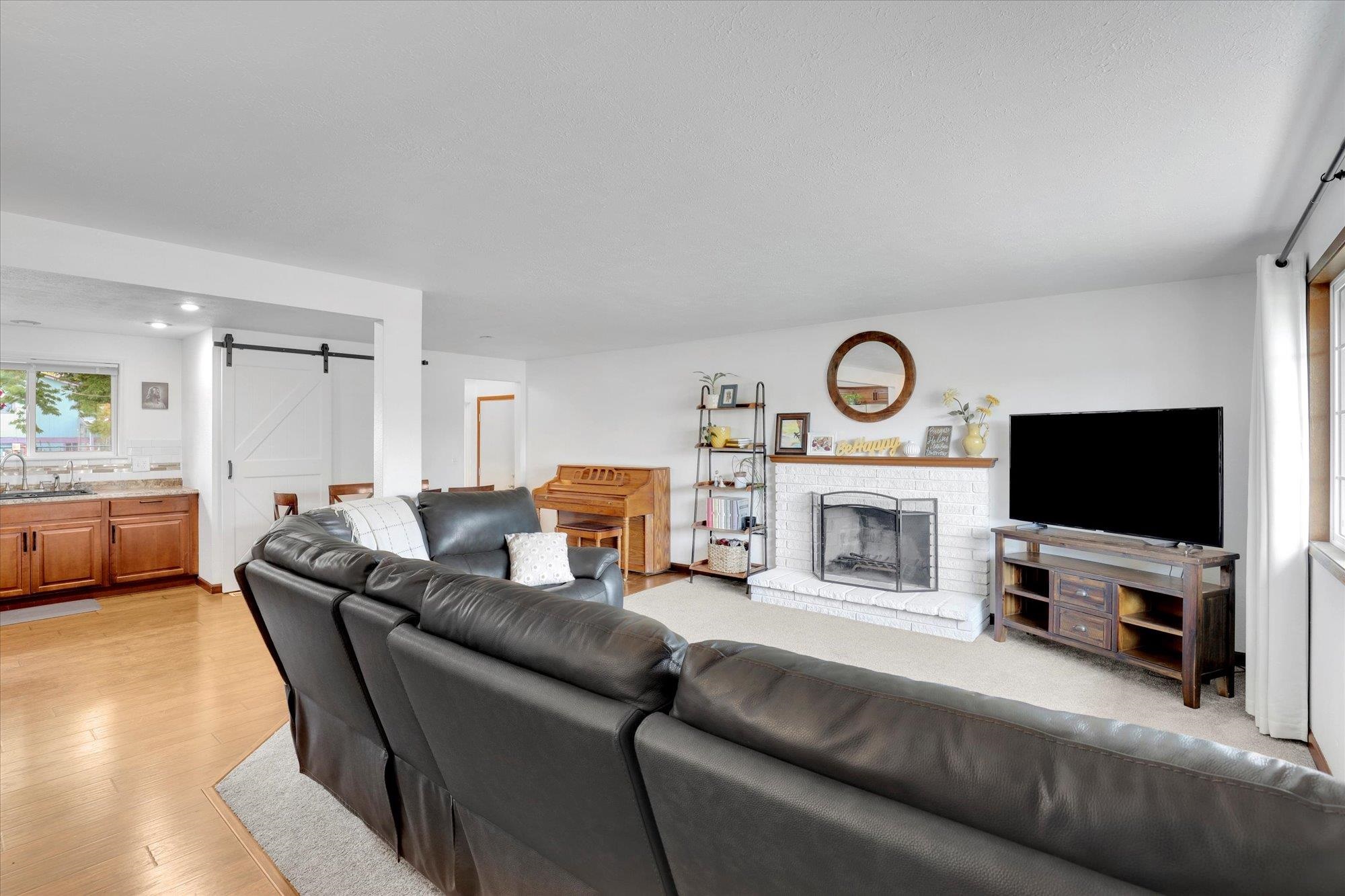 6817 North Standard Street Spokane, WA 99208 - Photo 4 of 47