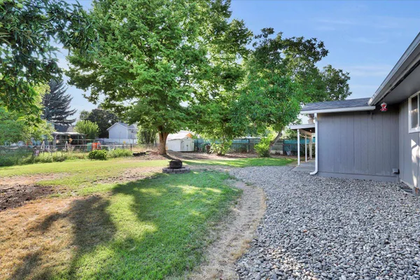 $399,900 | 6817 North Standard Street, Spokane, WA 99208