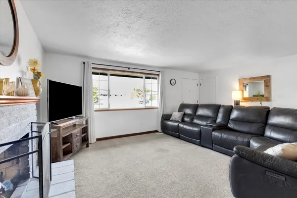 $399,900 | 6817 North Standard Street, Spokane, WA 99208