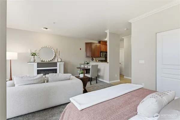 $215,000 | 225 Logan Avenue South, Unit 308, Renton, WA 98057