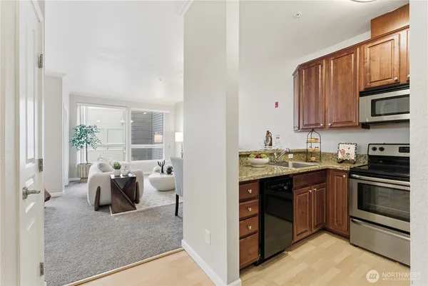 $215,000 | 225 Logan Avenue South, Unit 308, Renton, WA 98057