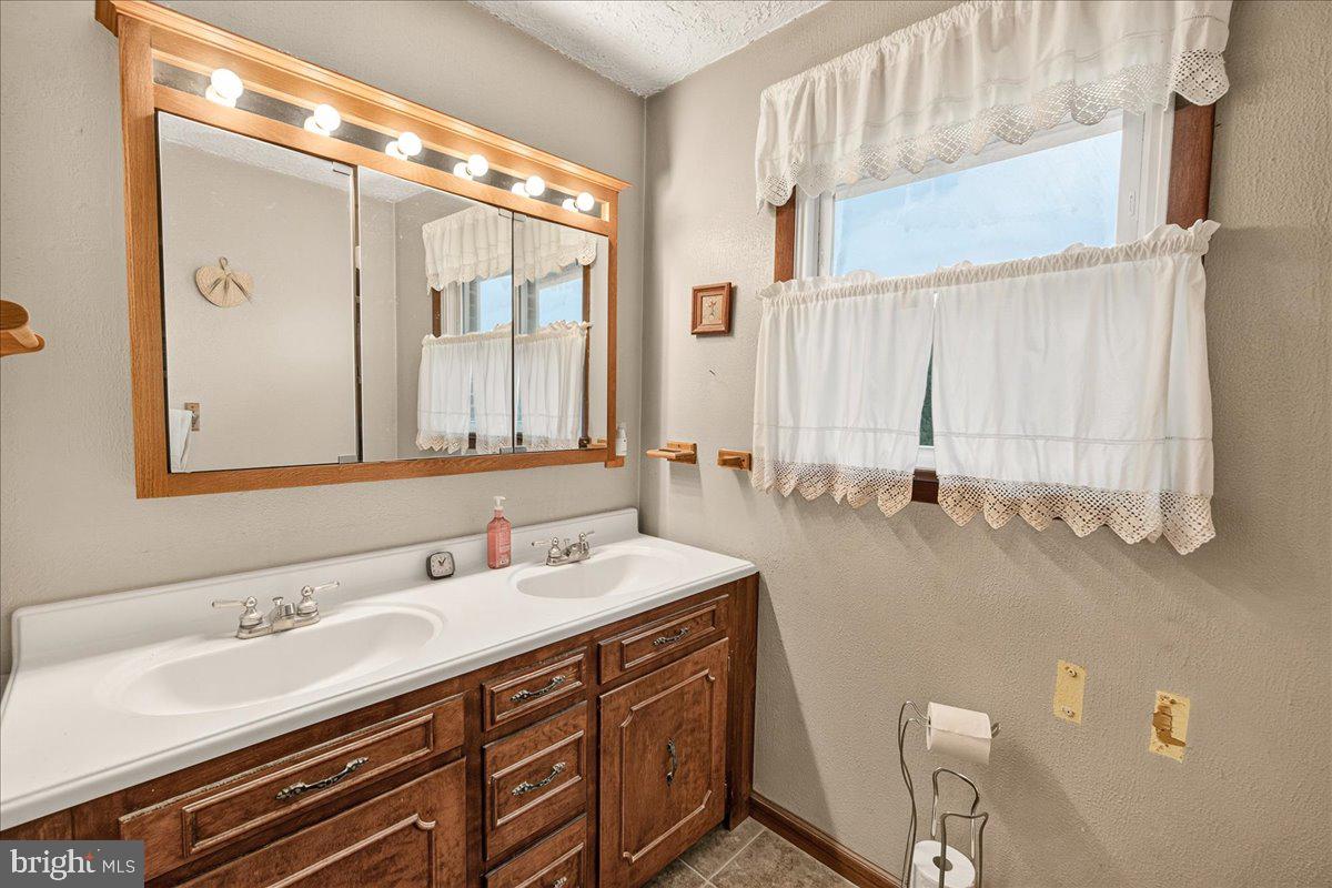 1752 Rohrersville Road Knoxville, MD 21758 - Photo 17 of 64