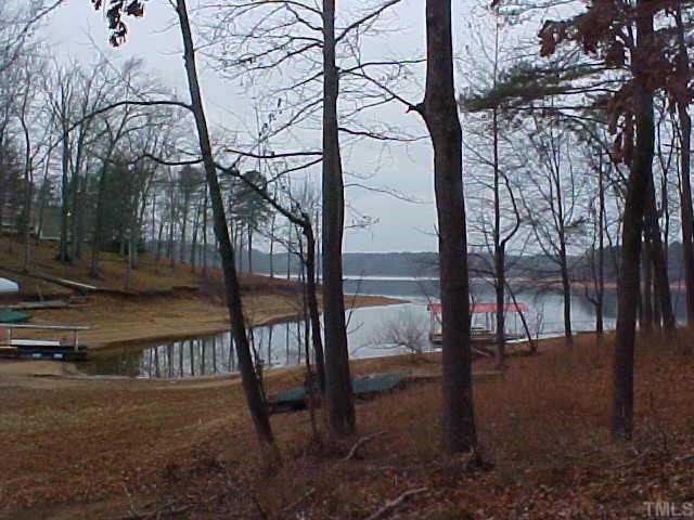 281 Kerr Lake Road Henderson, NC 27537 - Photo 4 of 5 a view of outdoor space with seating area