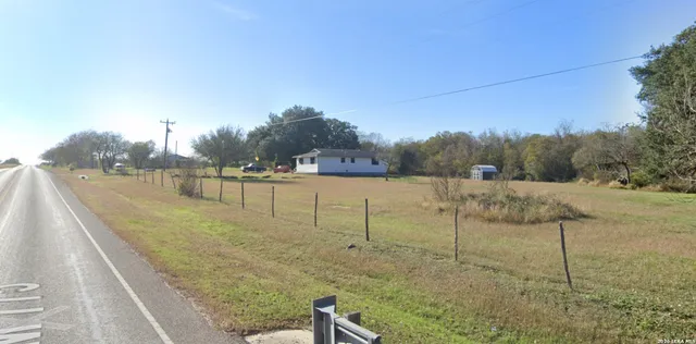 $275,000 | 5878 Farm To Market 775, New Berlin, TX 78155
