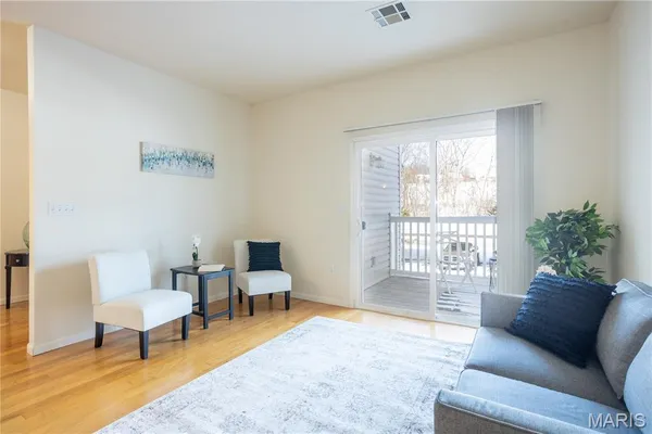 $199,900 | 42 Kassebaum Lane, Unit 208, St. Louis, MO 63129