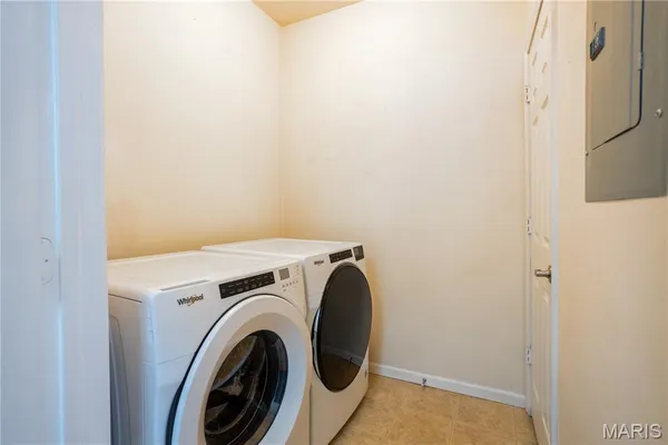 $199,900 | 42 Kassebaum Lane, Unit 208, St. Louis, MO 63129