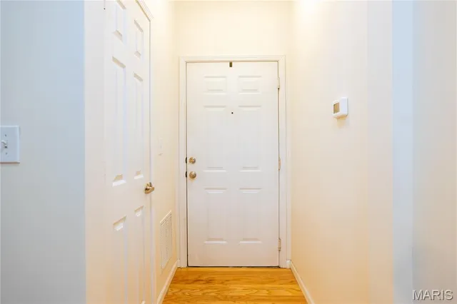 $199,900 | 42 Kassebaum Lane, Unit 208, St. Louis, MO 63129