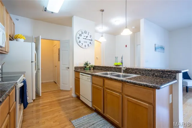 $199,900 | 42 Kassebaum Lane, Unit 208, St. Louis, MO 63129