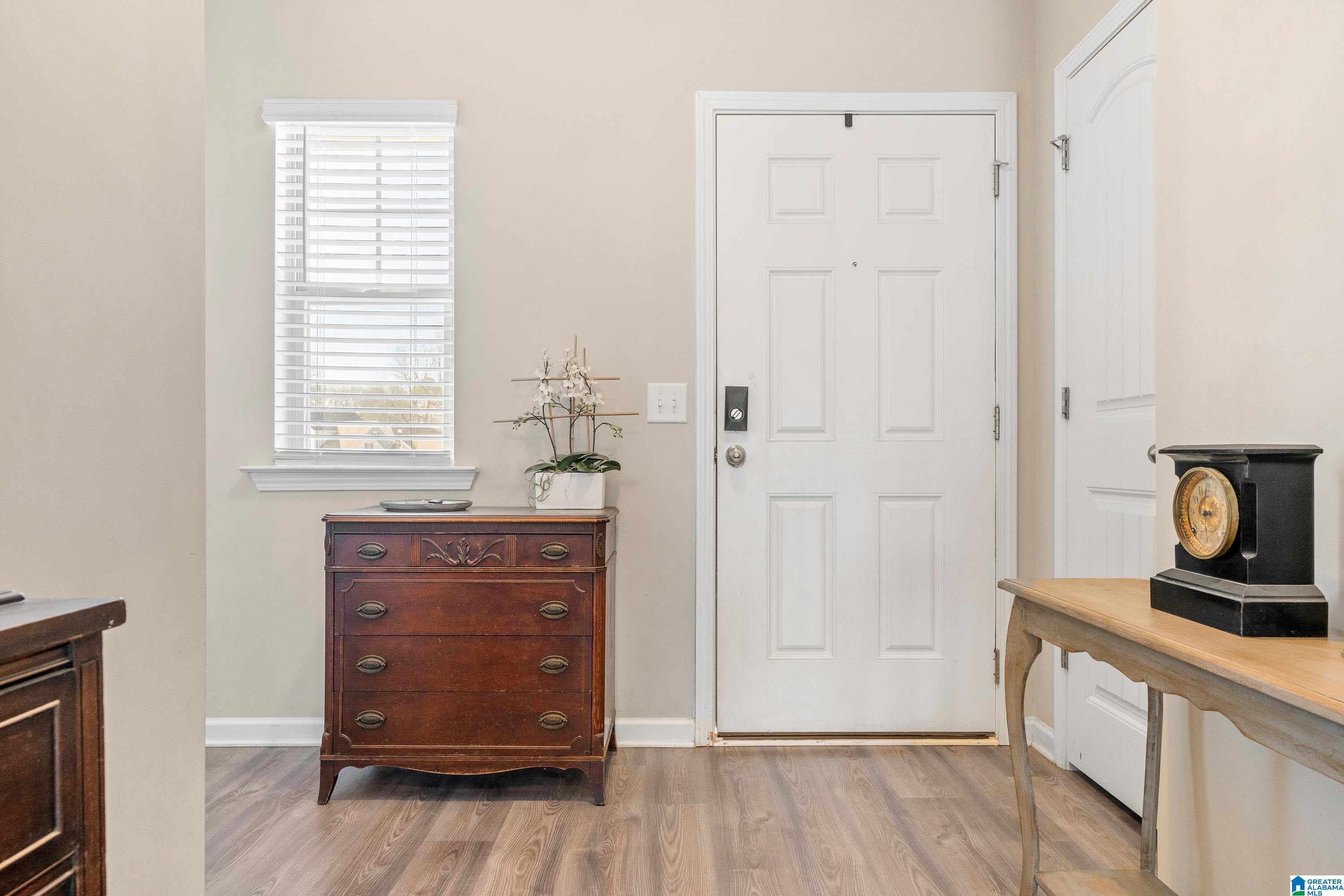 8684 Clarke Lane Leeds, AL 35094 - Photo 2 of 34
