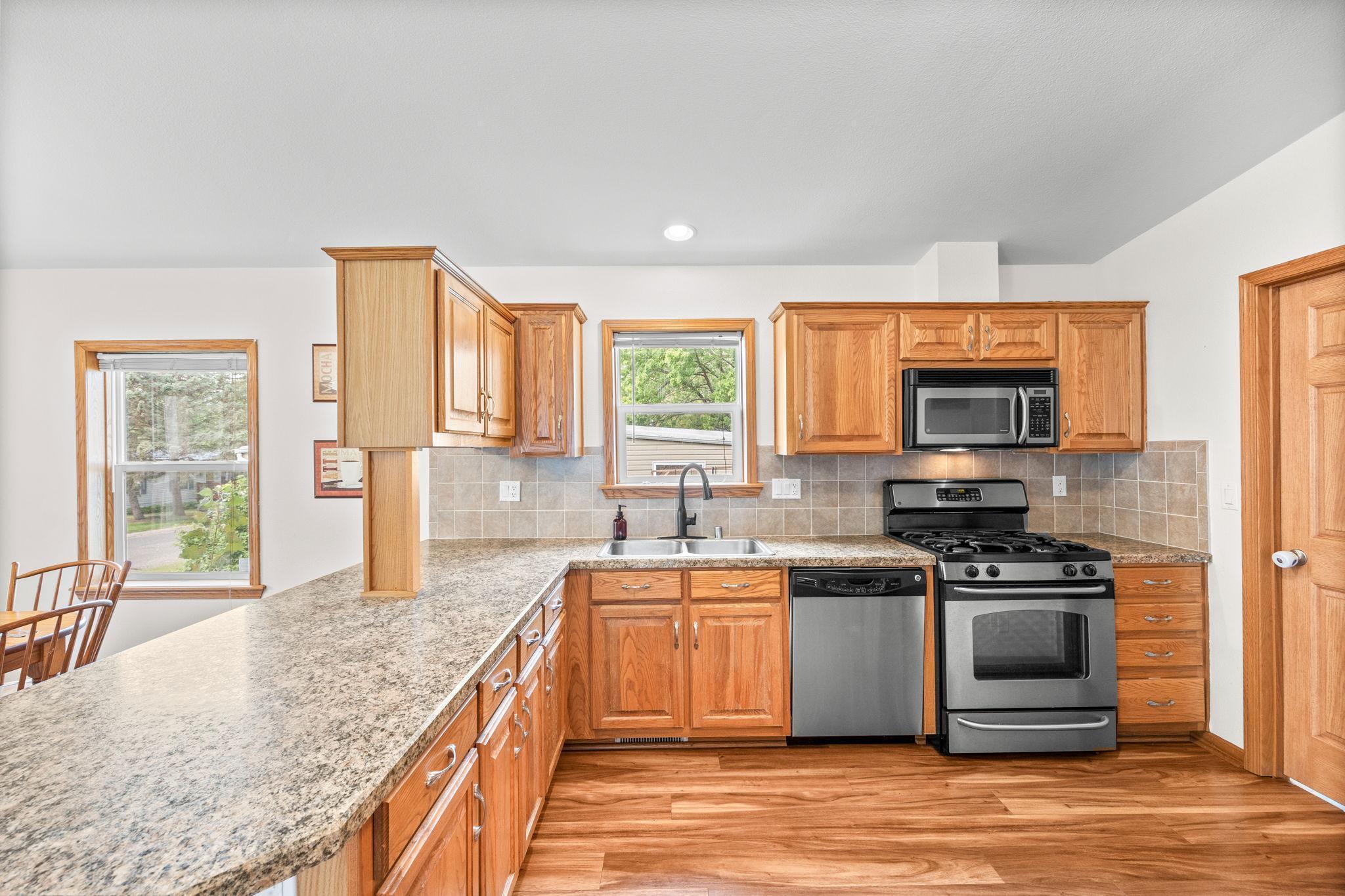 1845 83rd Street West Inver Grove Heights, MN 55077 - Photo 7 of 19