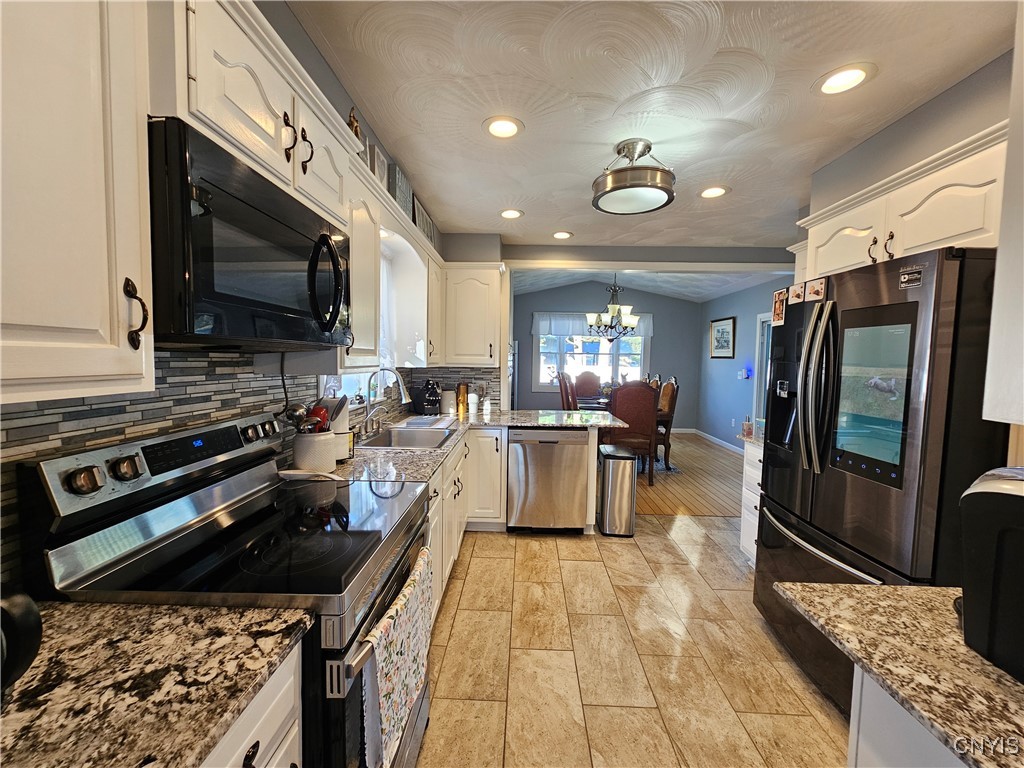 703 Burth Place Utica, NY 13502 - Photo 11 of 46