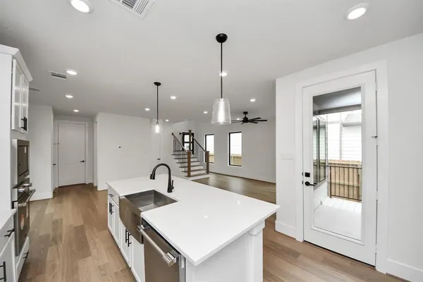 $660,000 | 405 Forest Reserve Place, Houston, TX 77079