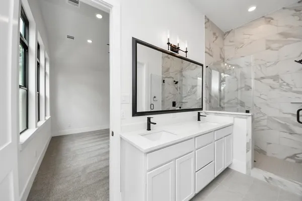 $660,000 | 405 Forest Reserve Place, Houston, TX 77079