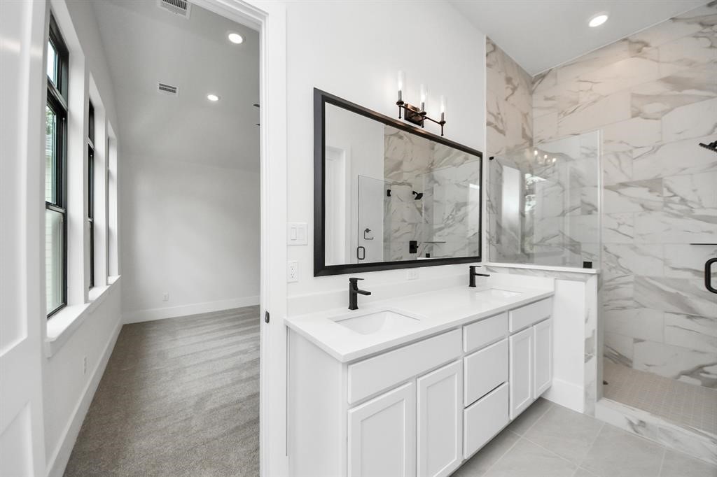 405 Forest Reserve Place Houston, TX 77079 - Photo 25 of 38