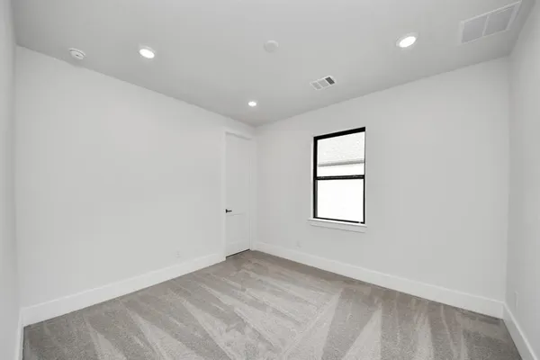 $660,000 | 405 Forest Reserve Place, Houston, TX 77079