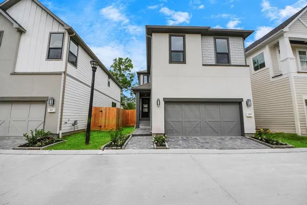 $660,000 | 405 Forest Reserve Place, Houston, TX 77079