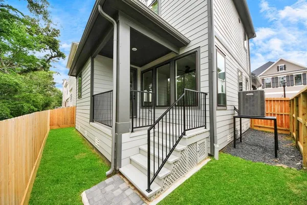 $660,000 | 405 Forest Reserve Place, Houston, TX 77079