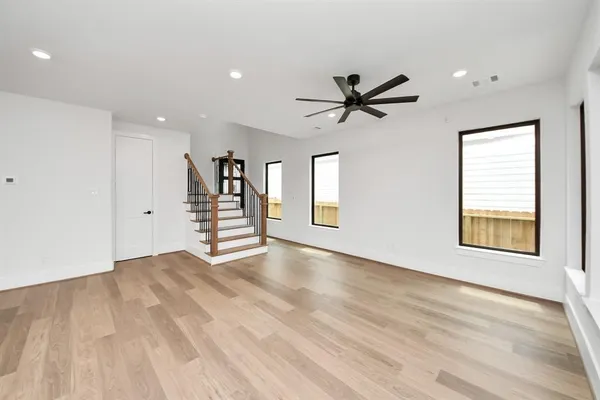 $660,000 | 405 Forest Reserve Place, Houston, TX 77079