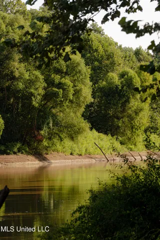 $749,000 | 6710 Money Road, Greenwood, MS 38930