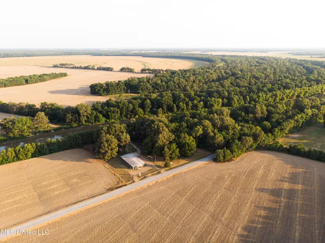 $749,000 | 6710 Money Road, Greenwood, MS 38930