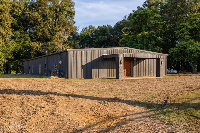 $749,000 | 6710 Money Road, Greenwood, MS 38930