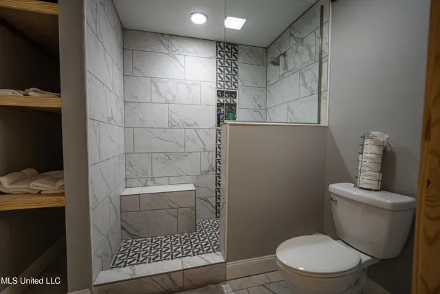 $749,000 | 6710 Money Road, Greenwood, MS 38930