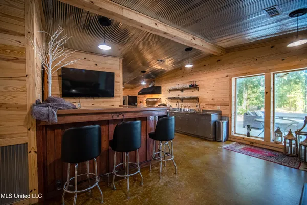 $749,000 | 6710 Money Road, Greenwood, MS 38930