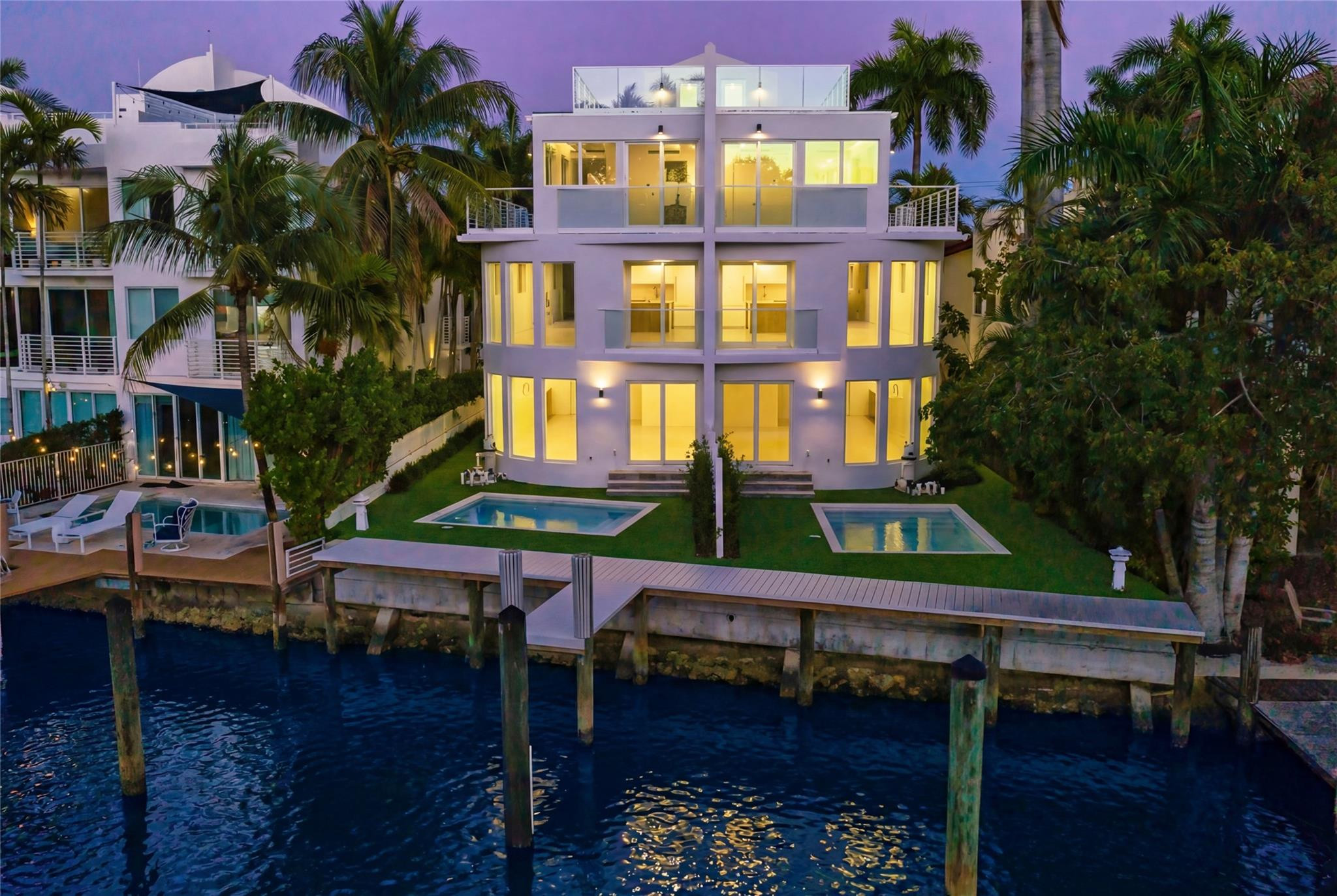 423 Hendricks Isle Fort Lauderdale, FL 33301 - Photo 3 of 5 Photo 3