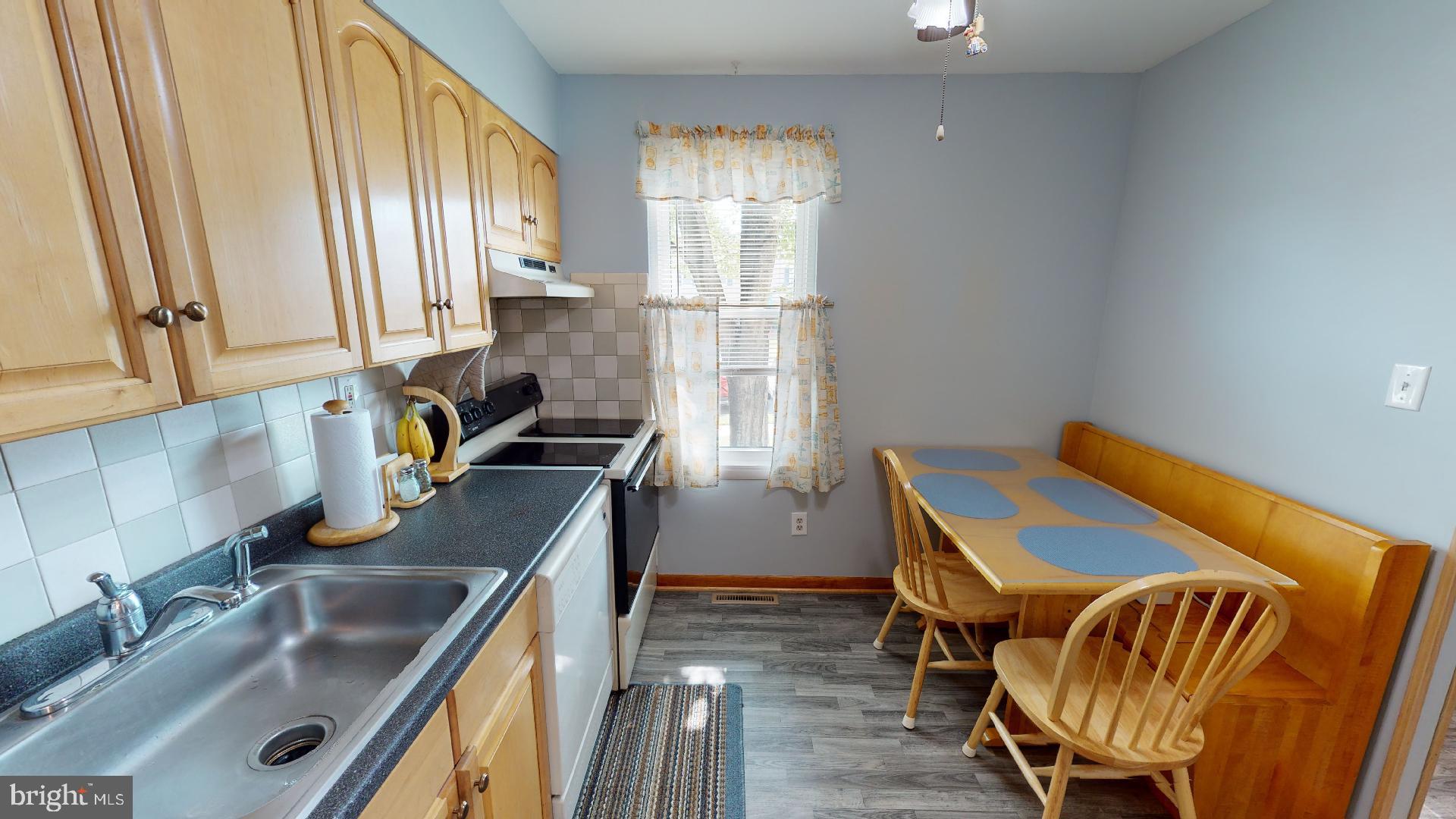 529 Holly Hunt Road Baltimore, MD 21220 - Photo 10 of 21